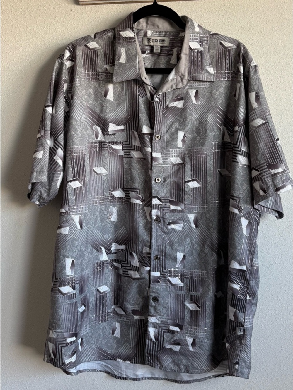 Stacy Adams Gray & White Abstract Short-Sleeve Button-Down Shirt